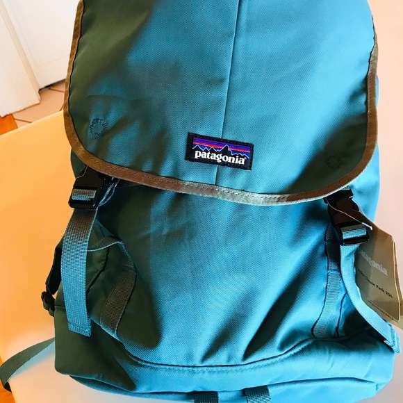 Patagonia Handbags - NWT Patagonia Arbor Classic Backpack 25L Tasmanian Teal